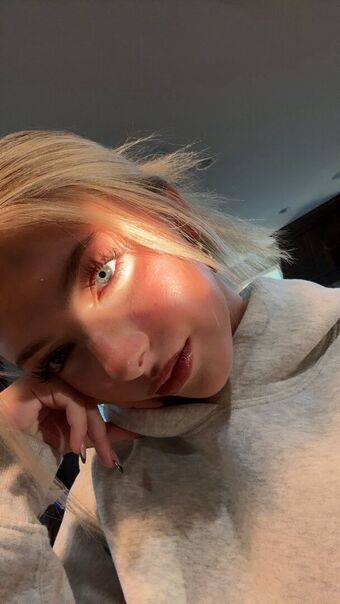 777keely Голи Изтичания OnlyFans Снимки 13