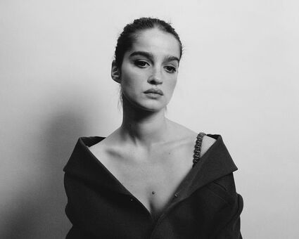 Adele Farine Голи Изтичания OnlyFans Снимки 1