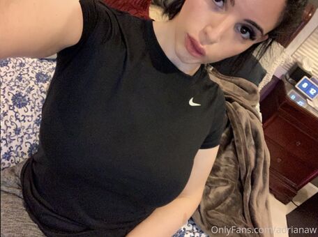 adrianaw Голи Изтичания OnlyFans Снимки 3