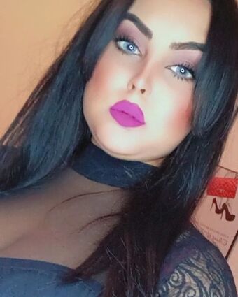 Ahlem Голи Изтичания OnlyFans Снимки 31