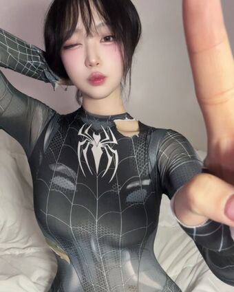 AHRI Голи Изтичания OnlyFans Снимки 11
