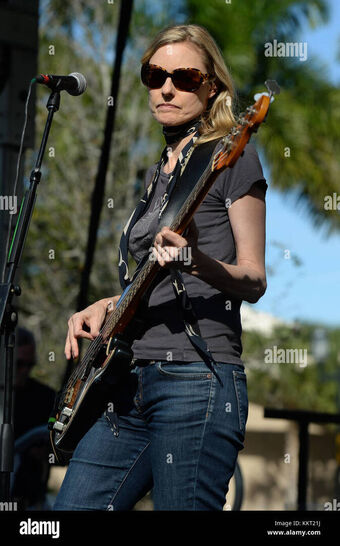 Aimee Mann Голи Изтичания OnlyFans Снимки 10
