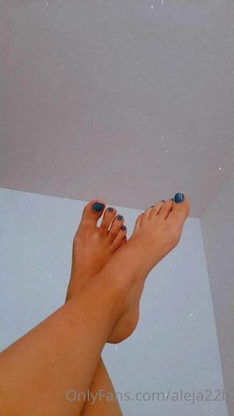 aleja22b Голи Изтичания OnlyFans Снимки 3
