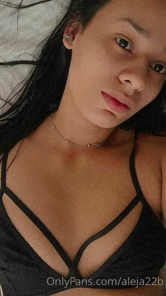 aleja22b Голи Изтичания OnlyFans Снимки 4