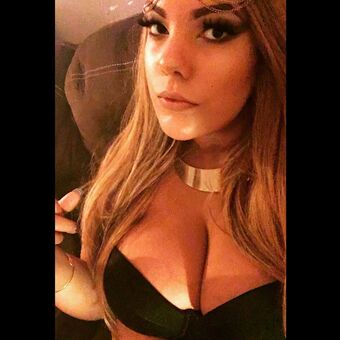 AlexisFoxx Голи Изтичания OnlyFans Снимки 1