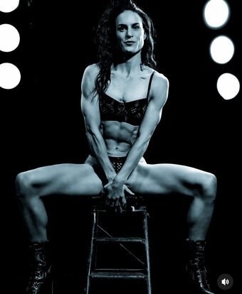 Alias Rose Голи Изтичания OnlyFans Снимки 2