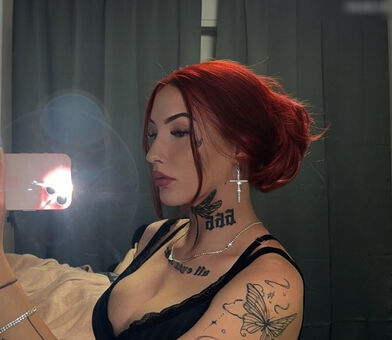 Alinabhm Голи Изтичания OnlyFans Снимки 4