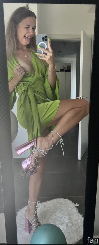 Alinpups Голи Изтичания OnlyFans Снимки 6