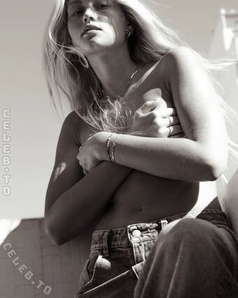 Alisa Winkler Голи Изтичания OnlyFans Снимки 23