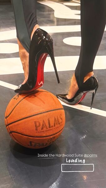 Allie Clifton Голи Изтичания OnlyFans Снимки 8