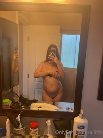 Allifck Голи Изтичания OnlyFans Снимки 18