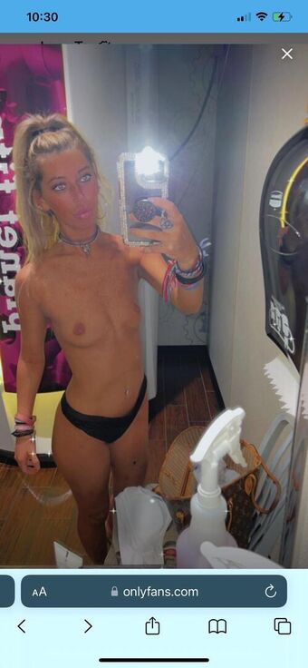 Ally Lyons Голи Изтичания OnlyFans Снимки 11