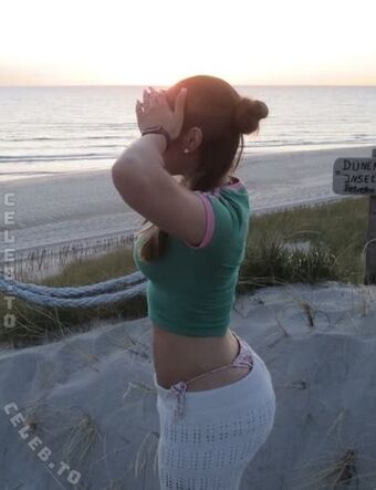 Almahalt Голи Изтичания OnlyFans Снимки 17