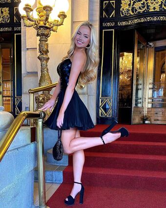 Alta Sweet Tabar Голи Изтичания OnlyFans Снимки 4