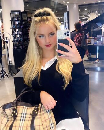 Alta Sweet Tabar Голи Изтичания OnlyFans Снимки 7