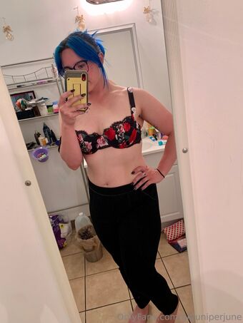 altjuniperjune Голи Изтичания OnlyFans Снимки 17