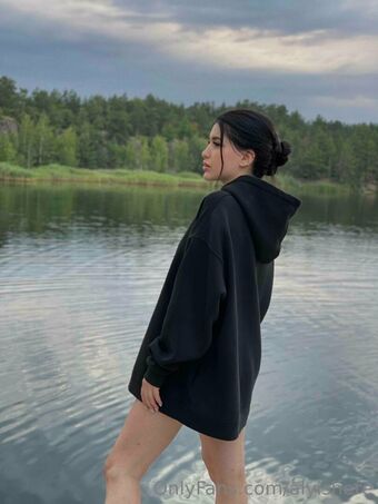 alyishere Голи Изтичания OnlyFans Снимки 20