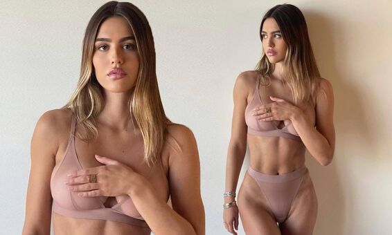 Amelia Hamlin Голи Изтичания OnlyFans Снимки 21