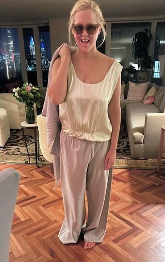 Amy Schumer Голи Изтичания OnlyFans Снимки 54