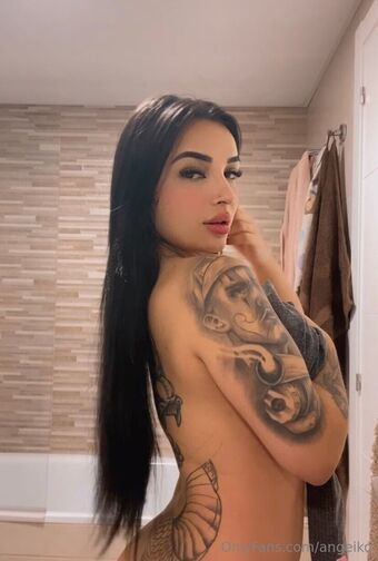 angeiko Голи Изтичания OnlyFans Снимки 2