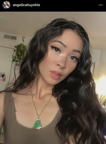 angelicahuynhie Голи Изтичания OnlyFans Снимки 1