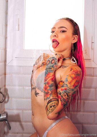 Angie Corine Голи Изтичания OnlyFans Снимки 11