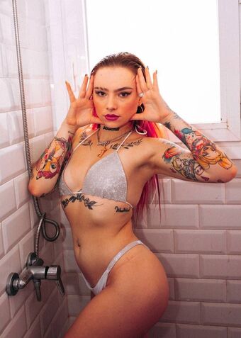 Angie Corine Голи Изтичания OnlyFans Снимки 12