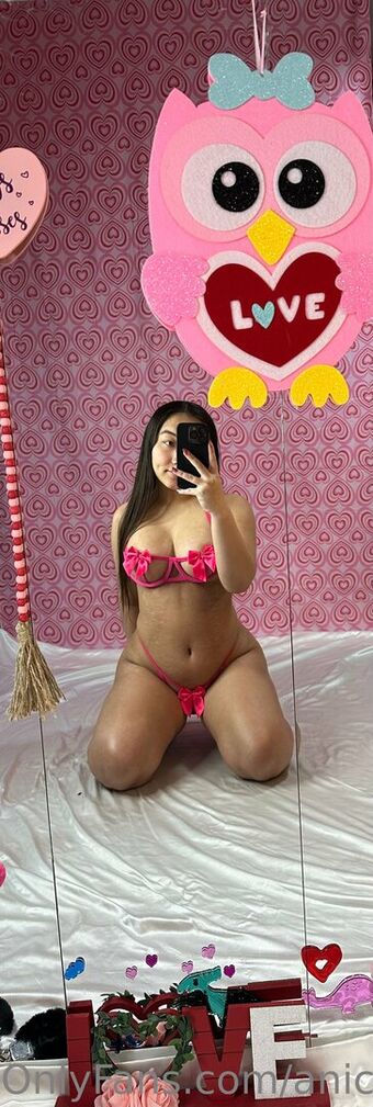 anicakes Голи Изтичания OnlyFans Снимки 1