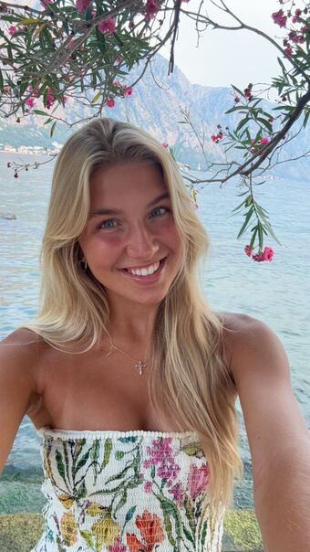 Aniela Leon
