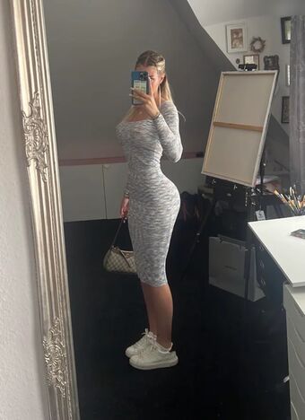 Annchenaugustine Голи Изтичания OnlyFans Снимки 12