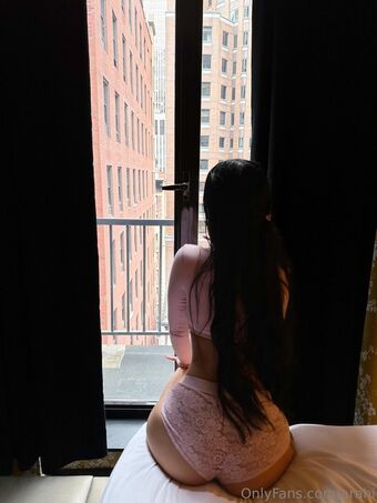 arahi Голи Изтичания OnlyFans Снимки 17