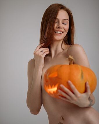 AriaVix Голи Изтичания OnlyFans Снимки 12