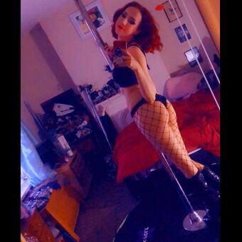 Asmodena Голи Изтичания OnlyFans Снимки 7