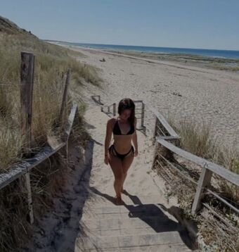 Astrid Guy Голи Изтичания OnlyFans Снимки 14