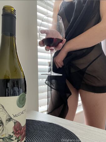 authenticallytipsy Голи Изтичания OnlyFans Снимки 10