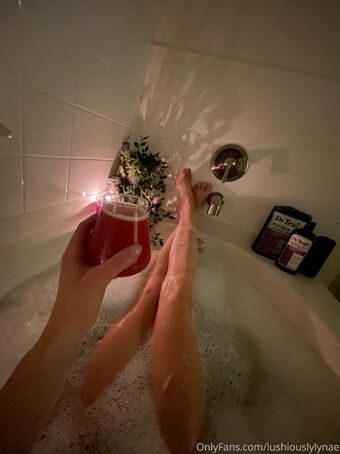 authenticallytipsy Голи Изтичания OnlyFans Снимки 11