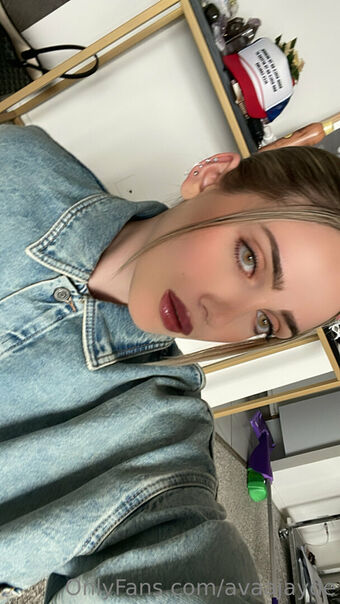 Ava Jayde Голи Изтичания OnlyFans Снимки 1