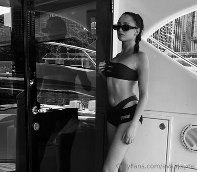 Ava Jayde Голи Изтичания OnlyFans Снимки 8