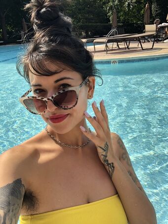 Ava Miu