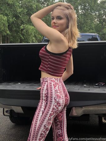 avanpcfree Голи Изтичания OnlyFans Снимки 17