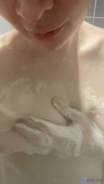 Avery Edison Голи Изтичания OnlyFans Снимки 5