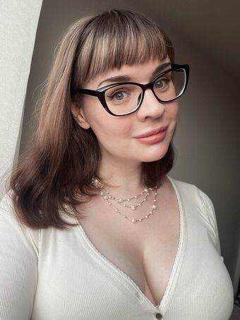 Avery Edison Голи Изтичания OnlyFans Снимки 7