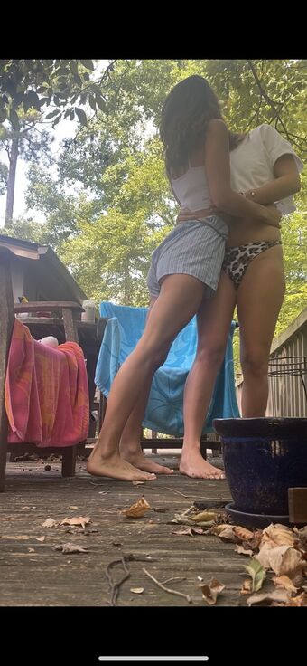 Avery Wolff Голи Изтичания OnlyFans Снимки 17