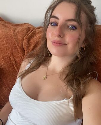 Averytinyleaf Голи Изтичания OnlyFans Снимки 9
