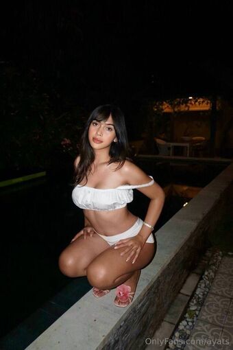 ayats Голи Изтичания OnlyFans Снимки 14