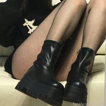 Ayerie Голи Изтичания OnlyFans Снимки 12