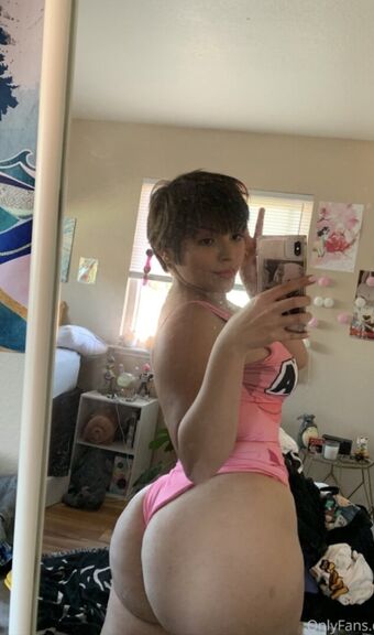 Baeonetta Голи Изтичания OnlyFans Снимки 4