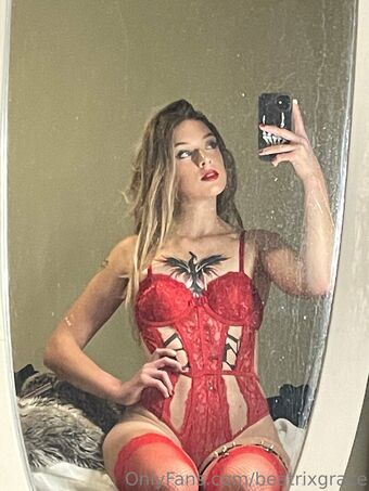beatrixgrace Голи Изтичания OnlyFans Снимки 15