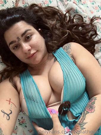 bellathecat Голи Изтичания OnlyFans Снимки 9