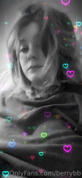 berrybb Голи Изтичания OnlyFans Снимки 4